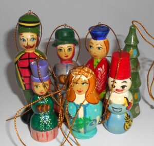 Date by the Well Large korobnick nesting Doll Babooshki s