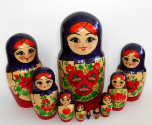 KIROV - Kirovie purple scarf giant 10-set Babushka Matryoshka nesting Doll Babooshki Babushkas Classic Village Traditional