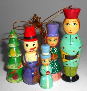 Girl with Winter Scene korobnick MEDIUM nesting Doll Babooshki s