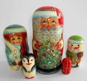 Santa with Xmas tree nesting Doll Babooshki s