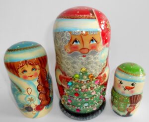Santa with Xmas tree nesting Doll Babooshki s