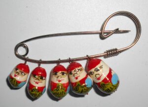 Santa pin red with tree nesting Doll Babooshki s