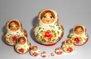 MINI in white and red 10-set TINY Babushka Matryoshka nesting Doll Babooshki Babushkas