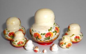 MINI in white and red 10-set TINY nesting Doll Babooshki s