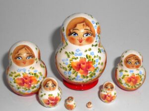 MINI in white and red 7-set TINY Babushka Matryoshka nesting Doll Babooshki Babushkas