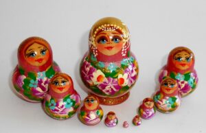 MINI in dark red 10-set TINY Babushka Matryoshka nesting Doll Babooshki Babushkas