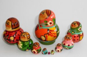 MINI with Black Hen 10-set TINY nesting Doll Babooshki s