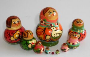 MINI with white gooze 10-set TINY nesting Doll Babooshki s