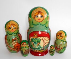 Alice in Wanderland Babushka Matryoshka nesting Doll Babooshki Babushkas