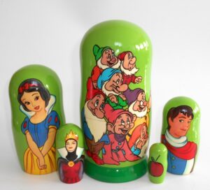 Snowwhite with dwarfs Babushka matryoshka nesting Doll Babooshki Babushkas