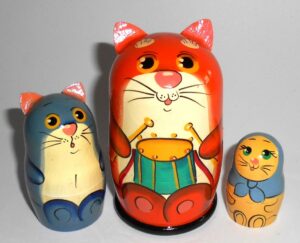 Red Cat with drum nesting Doll Babooshki s