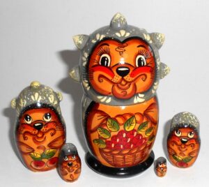 Fuuny Hedgehog Babushka Matryoshka nesting Doll Babooshki Babushkas