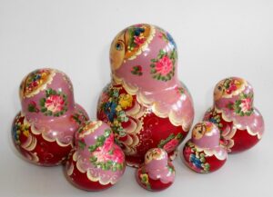 Klara in rose-pink scarf maroon dress 10-set nesting Doll Babooshki s