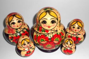 Kirovie white polka dot scarf 10-set nesting Doll Babooshki s Classic Village Traditional