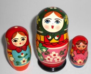 Village 5 set green scarf red/pink apron nesting Doll Babooshki s Classic Village Traditional