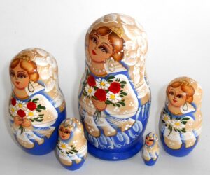 Bride in blue and white with mirrow nesting Doll Babooshki s