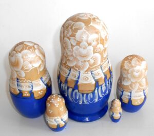 Bride in blue and white with mirrow nesting Doll Babooshki s