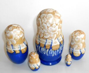 Bride in blue and white with mirrow nesting Doll Babooshki s