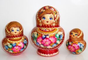 Olga in gold scarf 10-set nesting Doll Babooshki s