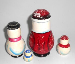 Santa and snowmen 4-set small nesting Doll Babooshki s