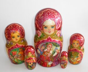 The Scarlet Flower tale Babushka Matryoshka nesting Doll Babooshki Babushkas