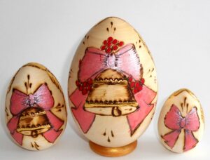 Snowmen with Clock egg 3-set nesting Doll Babooshki s