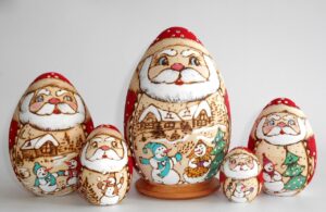 Santa in red egg 5-set nesting Doll Babooshki s
