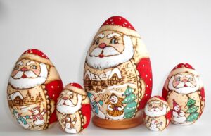 Santa in red egg 5-set nesting Doll Babooshki s