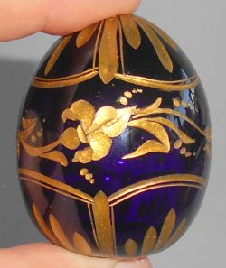 Dark Blue glass egg small with flower ornament