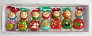 Christmas décor village girls 7-set Babushka Matryoshka nesting Doll Babooshki Babushkas BOX SET