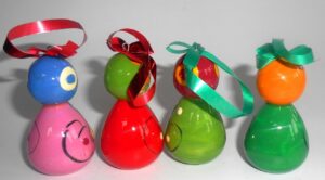 Christmas décor village girls 7-set nesting Doll Babooshki s BOX SET