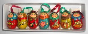 Christmas décor village animals ans birds 7-set Babushka Matryoshka nesting Doll Babooshki Babushkas BOX SET