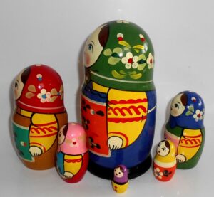 Village SCARF GREEN XLarge 6-set nesting Doll Babooshki s Classic Village Traditional