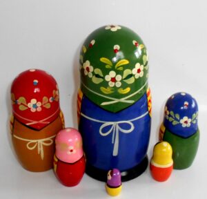 Village SCARF GREEN XLarge 6-set nesting Doll Babooshki s Classic Village Traditional