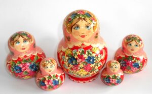 Klara in pink scarf red dress 10-set nesting Doll Babooshki s