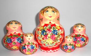Klara in pink scarf red dress 10-set nesting Doll Babooshki s