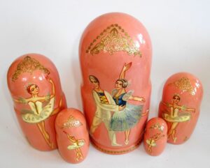 Ballet ‘Swan Lake’ on black 7-set nesting Doll Babooshki s