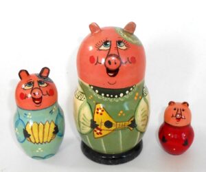 Funny Piglet 3-set Babushka Matryoshka nesting Doll Babooshki Babushkas