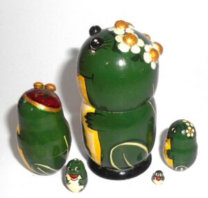 Funny Frog 5-set nesting Doll Babooshki s
