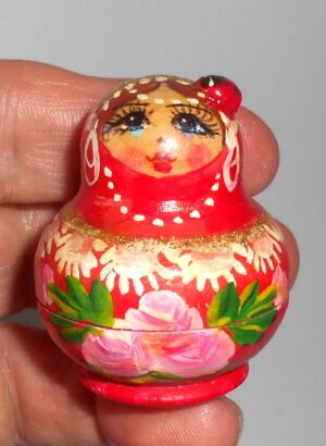 MINI with lady bug red 10-set TINY nesting Doll Babooshki s
