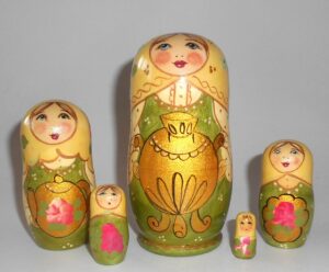 Marusya with golden samovar green dress small nesting Doll Babooshki s