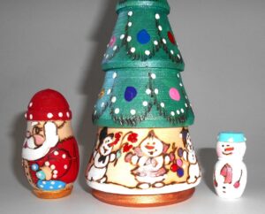 Xmas Tree 3-set woody nesting Doll Babooshki s