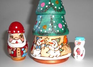 Xmas Tree 3-set woody nesting Doll Babooshki s