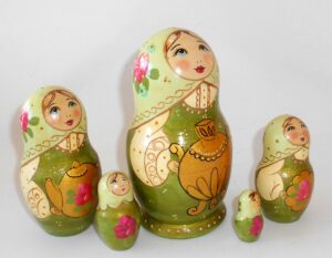 Marusya with samovar green dress medium nesting Doll Babooshki s