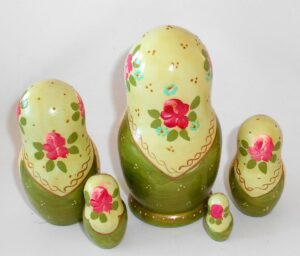 Marusya with samovar green dress medium nesting Doll Babooshki s