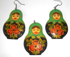Earrings and pendant: green scarf black floral dress Babooshki s