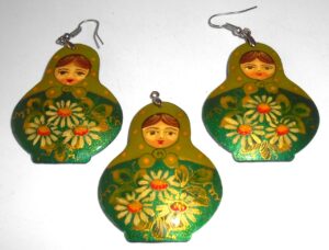 Earrings and pendant: sparkling green floral dress Babooshki s