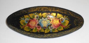 Hair Clip: Flowers on black w/ornament oval Babooshki s