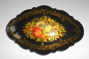 Hair Clip: Flowers on black w/ornament fancy Babooshki s