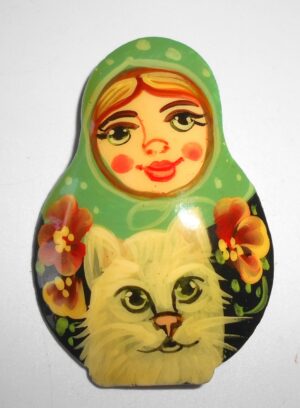 Brooch: Anya with Cat light green scarf Babooshki s